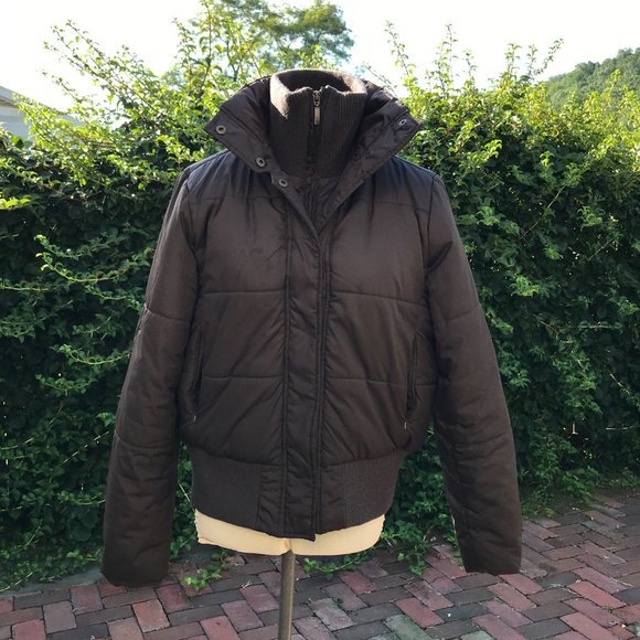 Women's Jacket - Picture 2 of 8